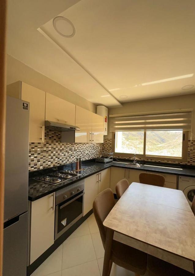 Al Hoceïma Bel Appartement Equipe Et Spacieux Avec Vue Magnifique Sur Mer מראה חיצוני תמונה